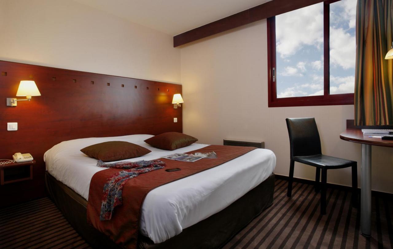 Hôtel Gallieni Gennevilliers Zimmer foto